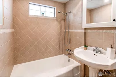 332 N Madison Ave, Loveland, CO 80537 - Photo 12