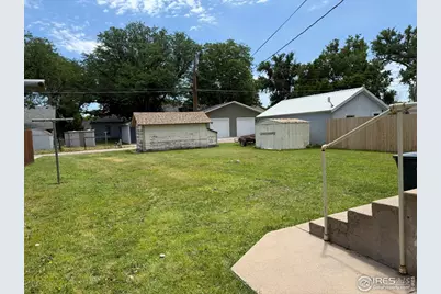 526 Emerson St, Wray, CO 80758 - Photo 2