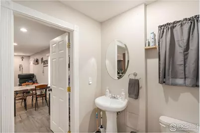 643 W 10th St, Loveland, CO 80537 - Photo 6