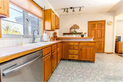 2204 20th St, Greeley, CO 80631 - Photo 16