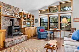 725 Upper Larkspur Ln, Estes Park, CO 80517 - Photo 2