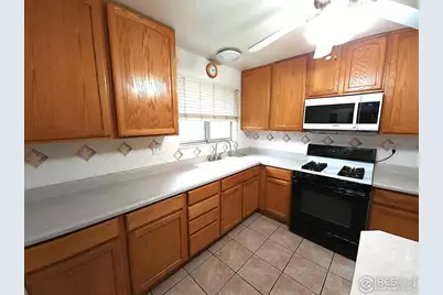 2814 W 27th St, Greeley, CO 80634 - Photo 6