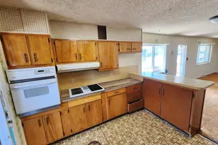 240 Villa Vista St, Sterling, CO 80751 - Photo 8