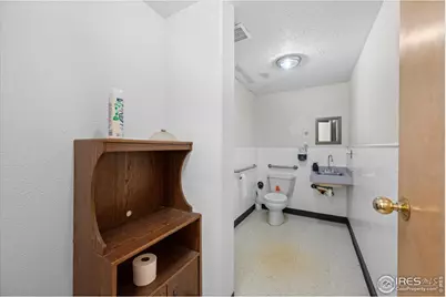 612 W Central Ave, Wiggins, CO 80654 - Photo 18