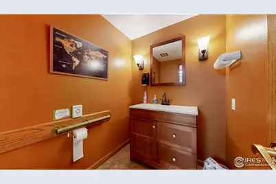 1047 N Lincoln Ave, Loveland, CO 80537 - Photo 6