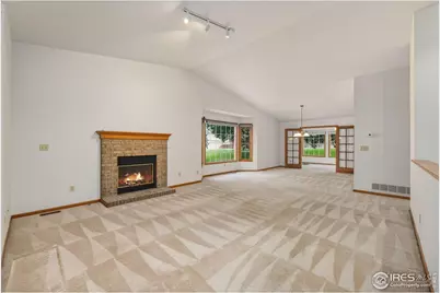 1118 Deercroft Ct, Fort Collins, CO 80525 - Photo 2