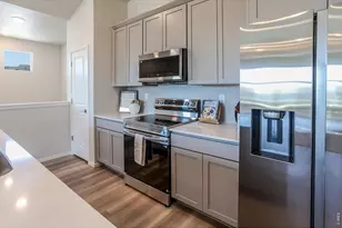 1825 Bounty Dr, Windsor, CO 80550 - Photo 16