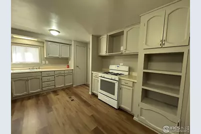 114 Linden Dr, Log Lane Village, CO 80705 - Photo 8