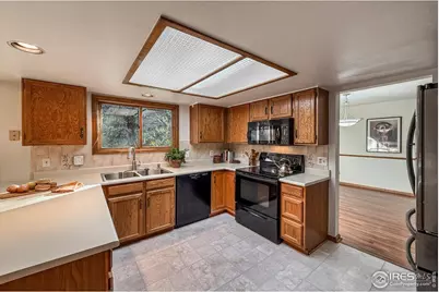 2292 Spinnaker Cir, Longmont, CO 80503 - Photo 14