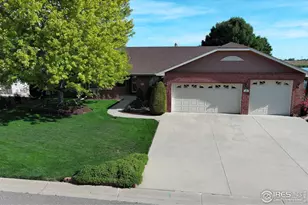 2238 Breckenridge Dr, Berthoud, CO 80513 - Photo 2