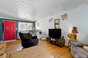 901 W Kelly Dr, Loveland, CO 80537 - Photo 4