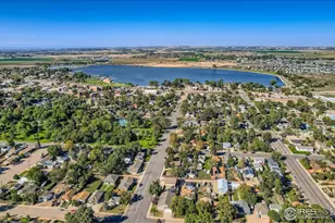 121 Chestnut St, Windsor, CO 80550 - Photo 2