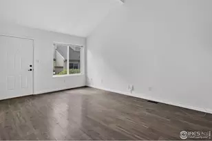 2148 Meadow Ct, Longmont, CO 80501 - Photo 10