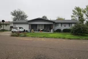 322 Vine St, Burlington, CO 80807 - Photo 1