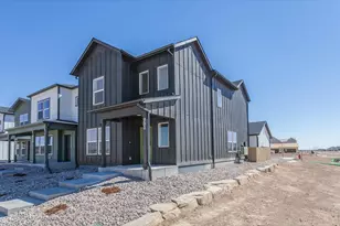 981 Trumpet Ln, Windsor, CO 80550 - Photo 2