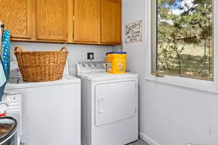 831 Larkspur Rd, Estes Park, CO 80517 - Photo 16