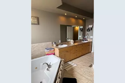 419 E 3rd Ave, Wiggins, CO 80654 - Photo 8