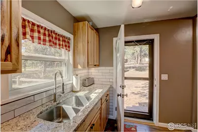 930 Highacres Dr, Estes Park, CO 80517 - Photo 24