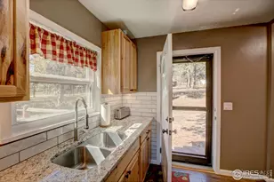 930 Highacres Dr, Estes Park, CO 80517 - Photo 24