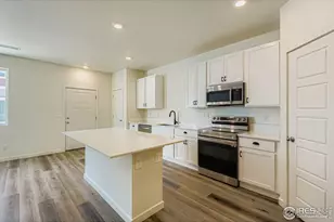 305 Cardinal St, Johnstown, CO 80534 - Photo 4