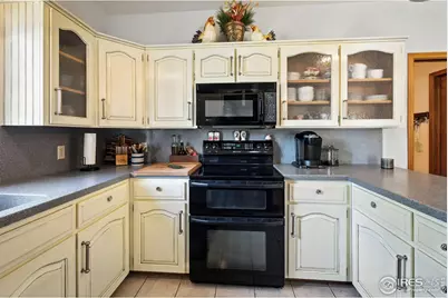 4601 N Sunshine Ct, Loveland, CO 80537 - Photo 10