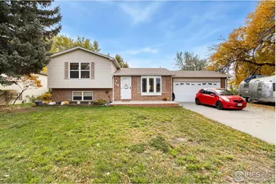 204 E 50th St, Loveland, CO 80538 - Photo 2