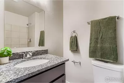 1061 Townley Cir, Longmont, CO 80501 - Photo 18