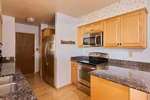 3248 Camelot Dr, Fort Collins, CO 80525 - Photo 4