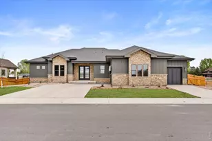 176 Blue Fortune Dr, Windsor, CO 80550 - Photo 2