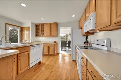 906 Cranberry Ct, Longmont, CO 80503 - Photo 6