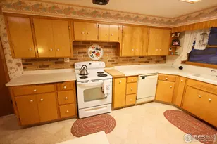 1230 W 6th St, Loveland, CO 80537 - Photo 12