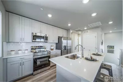 3555 Valleywood Ct, Johnstown, CO 80534 - Photo 4