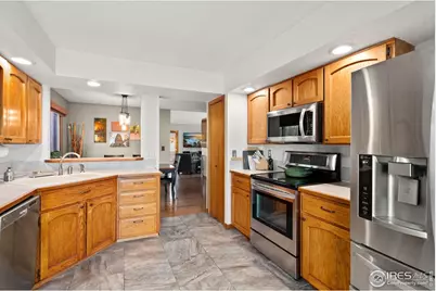 814 Essex Dr, Loveland, CO 80538 - Photo 8