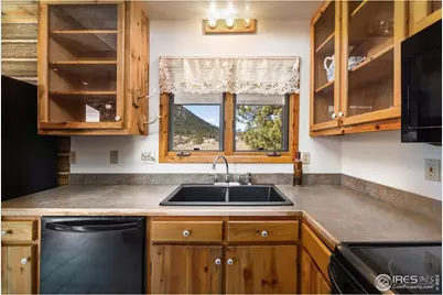 260 Meadowview Dr, Estes Park, CO 80517 - Photo 10