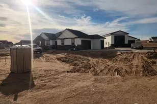 16505 Fairbanks Ct N, Platteville, CO 80651 - Photo 2