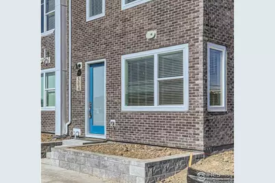 304 Geneva St, Aurora, CO 80010 - Photo 2