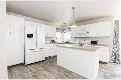 3218 Grenache St, Evans, CO 80634 - Photo 14