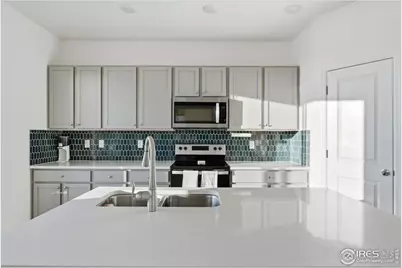 632 Crestone St, Johnstown, CO 80534 - Photo 16