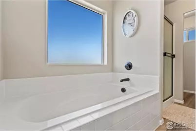 902 Maplebrook Dr, Windsor, CO 80550 - Photo 26