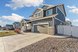 902 Maplebrook Dr, Windsor, CO 80550 - Photo 4