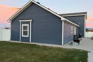 510 Illinois Ave, Stratton, CO 80836 - Photo 2