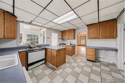 509 W 5th St, Loveland, CO 80537 - Photo 8