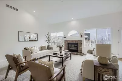 657 Clarendon Dr, Longmont, CO 80504 - Photo 2