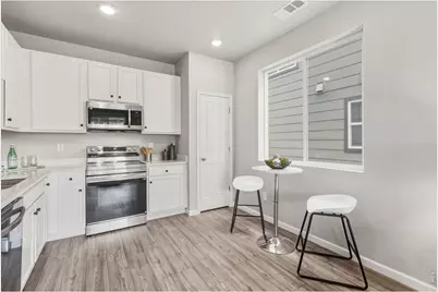 1488 Coral Pl, Longmont, CO 80504 - Photo 4