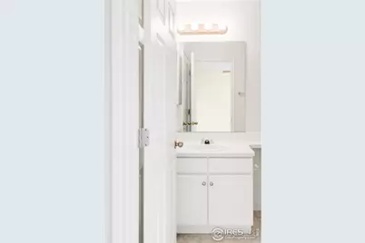 9369 Longs Peak Dr, Commerce City, CO 80640 - Photo 28