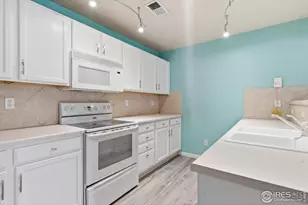 1404 Whitehall Dr, Longmont, CO 80504 - Photo 10