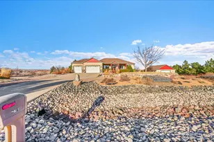 236 Hawks Nest Way, Fort Collins, CO 80524 - Photo 2