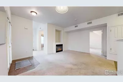 902 Lucca Dr, Evans, CO 80620 - Photo 6