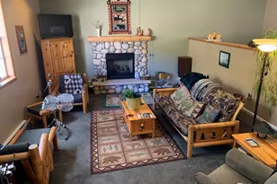 582 Meadowview Dr, Estes Park, CO 80517 - Photo 10