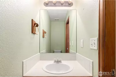 1004 Winona Cir, Loveland, CO 80537 - Photo 6